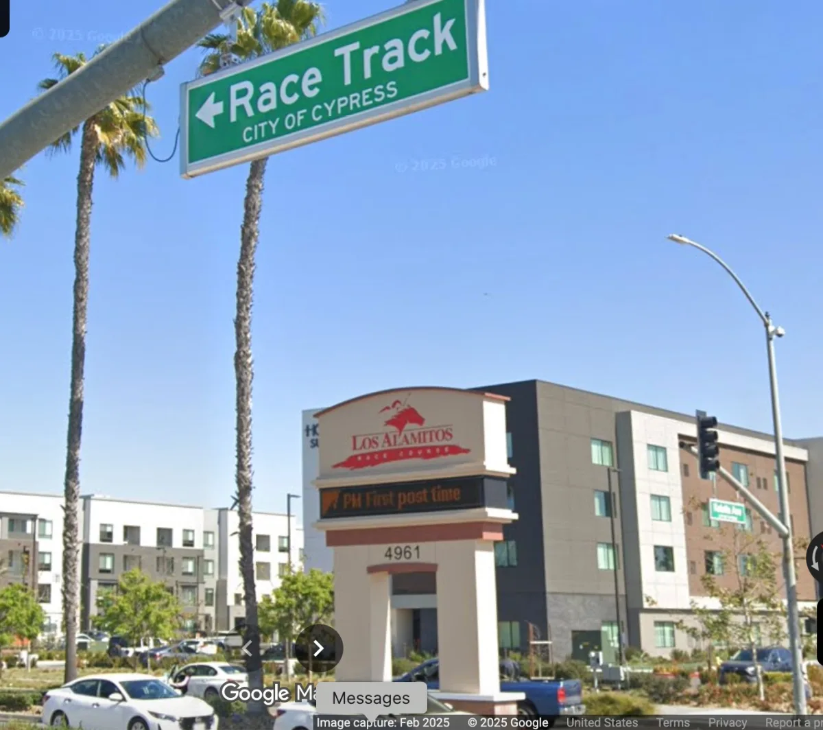Los alamitos race course entrance